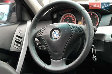 Седан BMW 5 Series 2005 в 