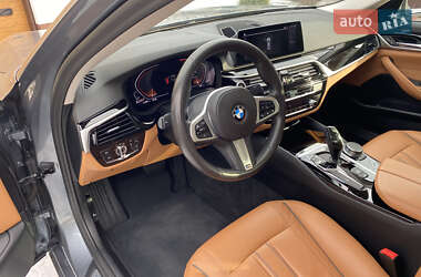 Седан BMW 5 Series 2019 в 