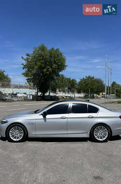 Седан BMW 5 Series 2010 в 