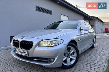 Седан BMW 5 Series 2011 в 