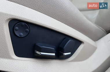 Седан BMW 5 Series 2011 в 