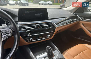 Седан BMW 5 Series 2017 в 