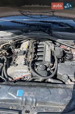 Седан BMW 5 Series 2005 в 