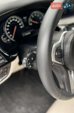 Седан BMW 5 Series 2017 в 