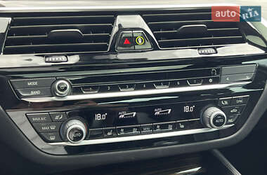 Седан BMW 5 Series 2021 в 
