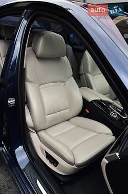 Седан BMW 5 Series 2012 в 