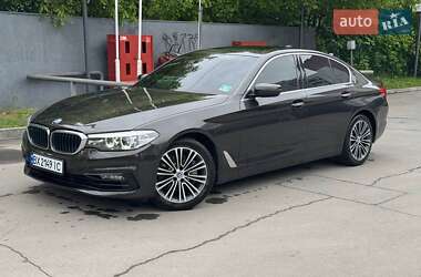 Седан BMW 5 Series 2018 в Хмельницком