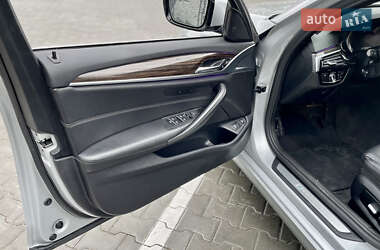 Седан BMW 5 Series 2018 в 