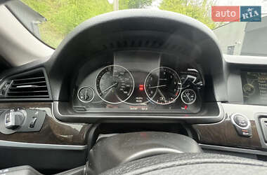 Седан BMW 5 Series 2012 в 