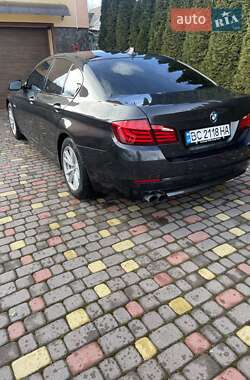 Седан BMW 5 Series 2012 в 