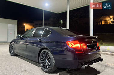 Седан BMW 5 Series 2010 в 