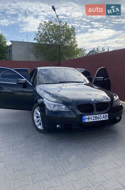 Седан BMW 5 Series 2004 в  фото 9 Седан BMW 5 Series 2004 в
