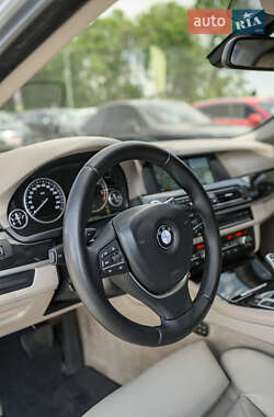 Седан BMW 5 Series 2013 в 