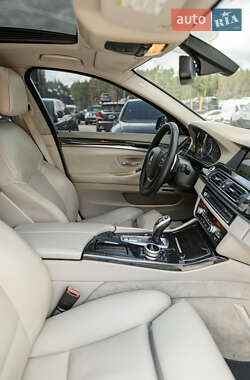 Седан BMW 5 Series 2013 в 