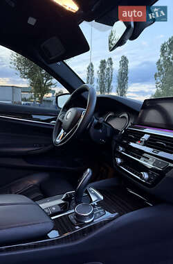 Седан BMW 5 Series 2019 в 
