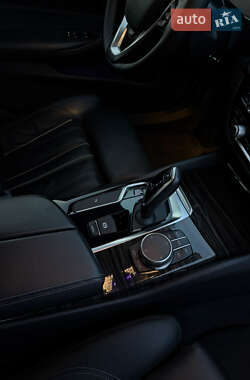Седан BMW 5 Series 2019 в 