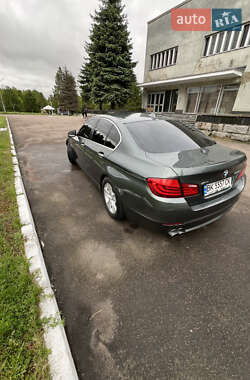 Седан BMW 5 Series 2012 в 