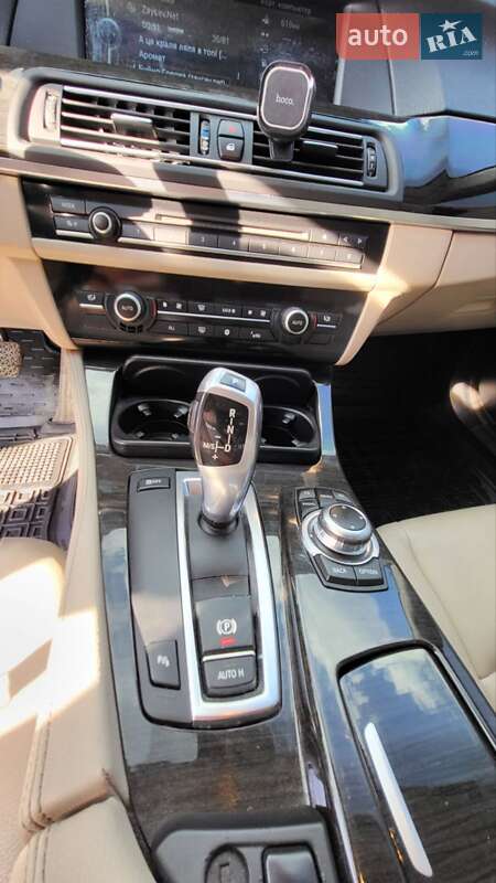 Седан BMW 5 Series 2010 в Харькове