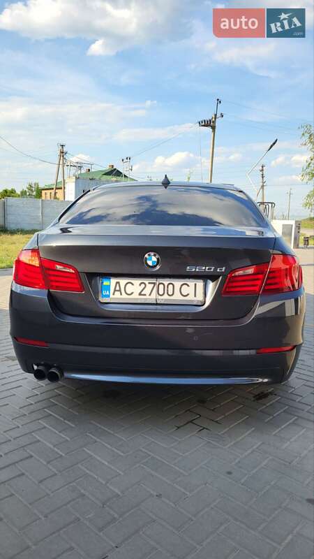 Седан BMW 5 Series 2010 в Харькове