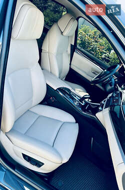 Седан BMW 5 Series 2011 в 