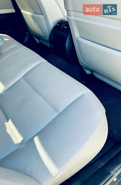 Седан BMW 5 Series 2011 в 