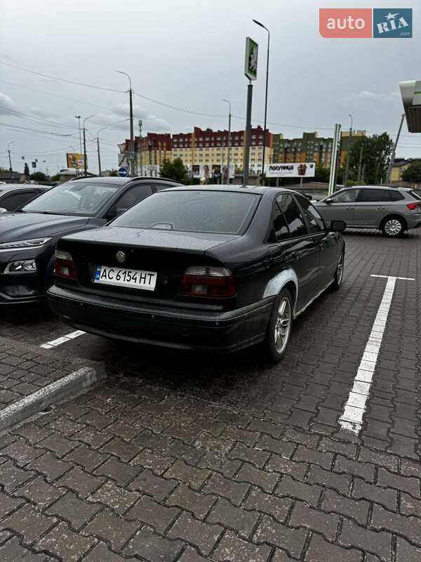 Седан BMW 5 Series 2001 в Луцке