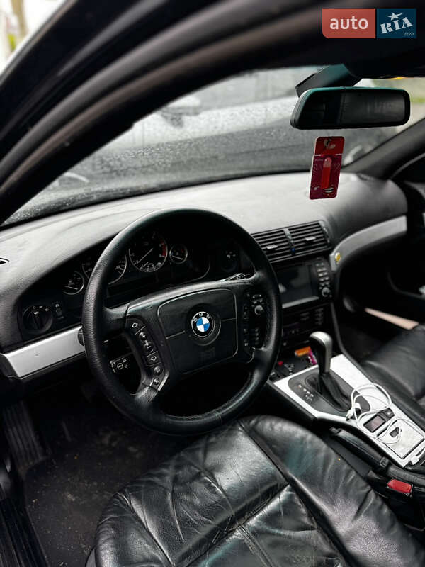 Седан BMW 5 Series 2001 в Луцке