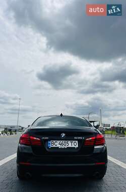 Седан BMW 5 Series 2012 в 
