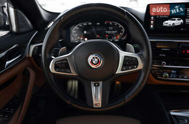 Седан BMW 5 Series 2021 в 