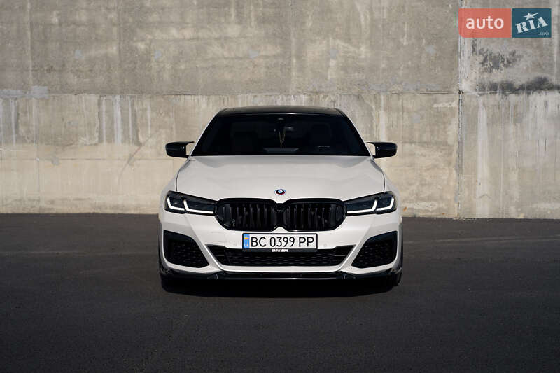 Седан BMW 5 Series 2021 в Львове