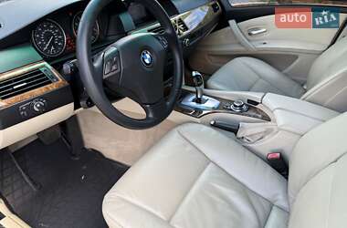 Седан BMW 5 Series 2009 в 