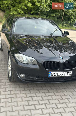 Седан BMW 5 Series 2010 в Львове