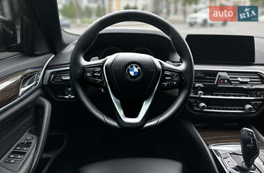 Седан BMW 5 Series 2019 в 
