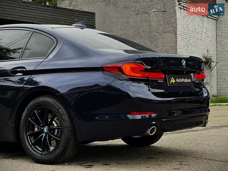 Седан BMW 5 Series 2016 в Києві
