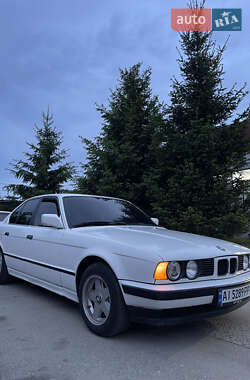 Седан BMW 5 Series 1989 в Городне