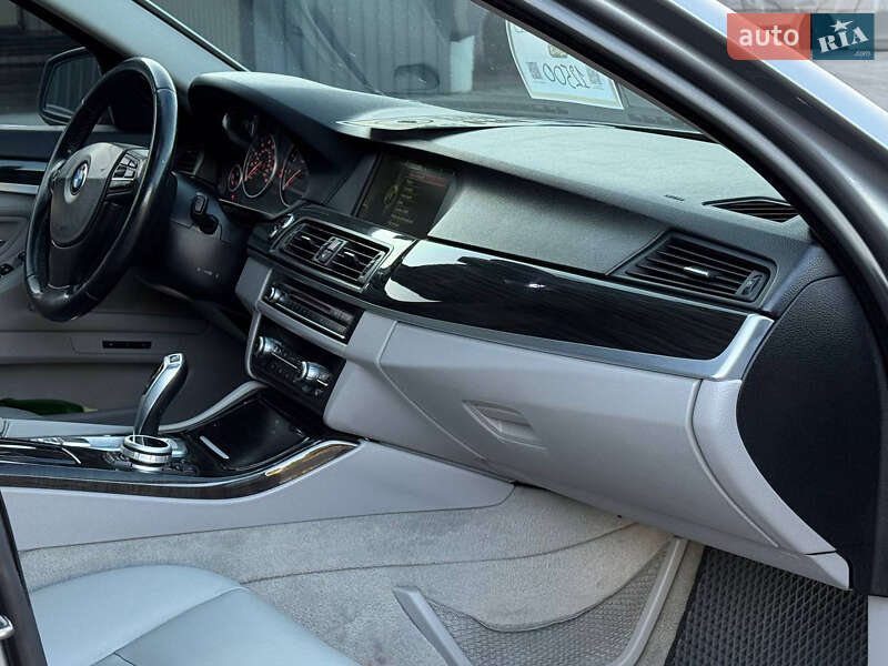 Седан BMW 5 Series 2012 в Запорожье