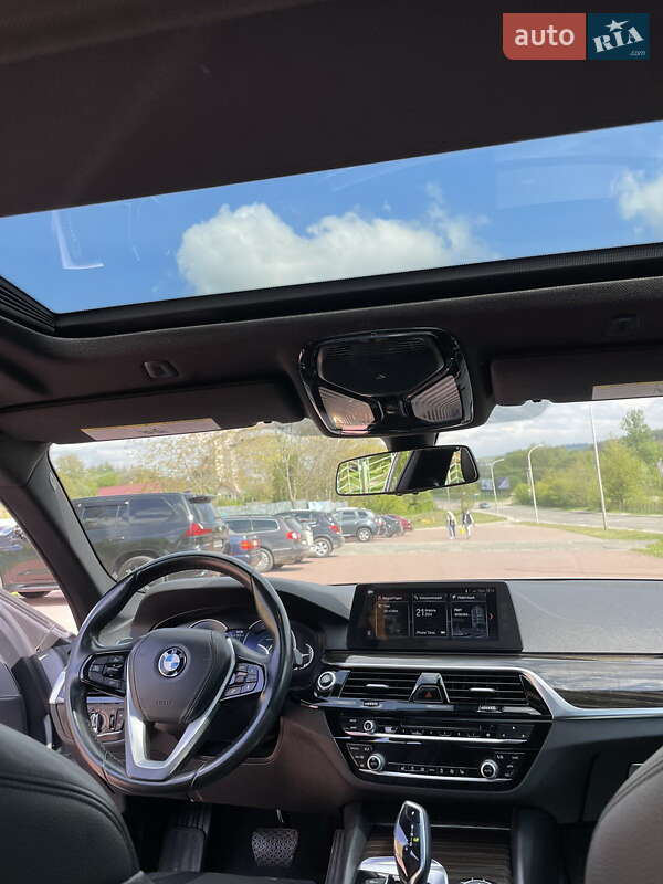 Седан BMW 5 Series 2018 в Трускавце