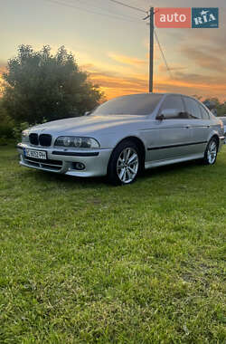 Седан BMW 5 Series 2002 в Львові