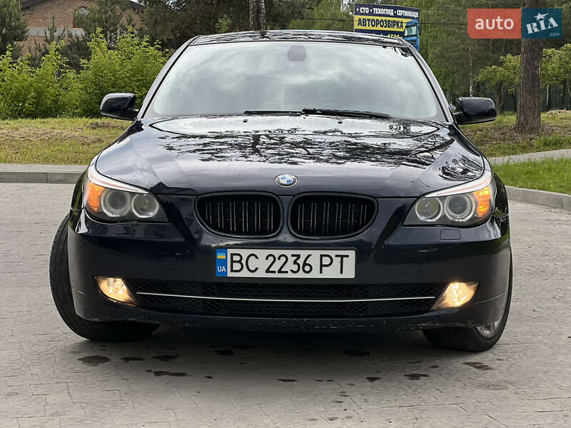 Седан BMW 5 Series 2007 в Новояворовске