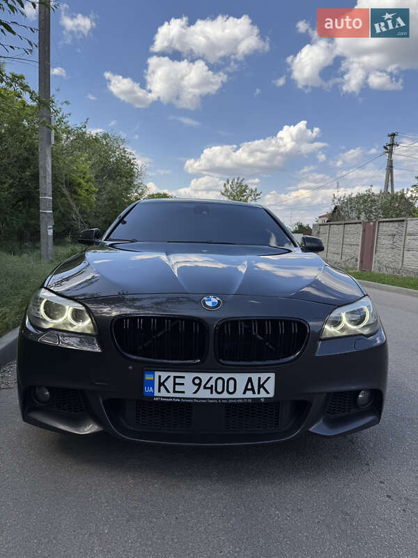 BMW 5 Series 2012