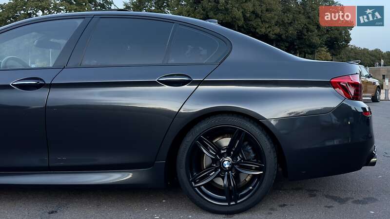 Седан BMW 5 Series 2014 в Кременчуці