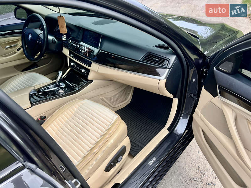 Седан BMW 5 Series 2014 в Харькове