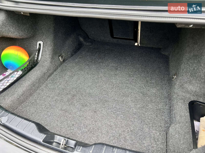 Седан BMW 5 Series 2014 в Харькове