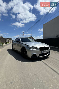Седан BMW 5 Series 2011 в 