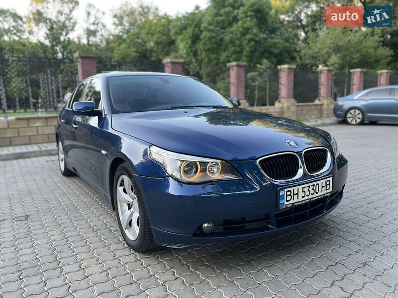 Седан BMW 5 Series 2003 в 