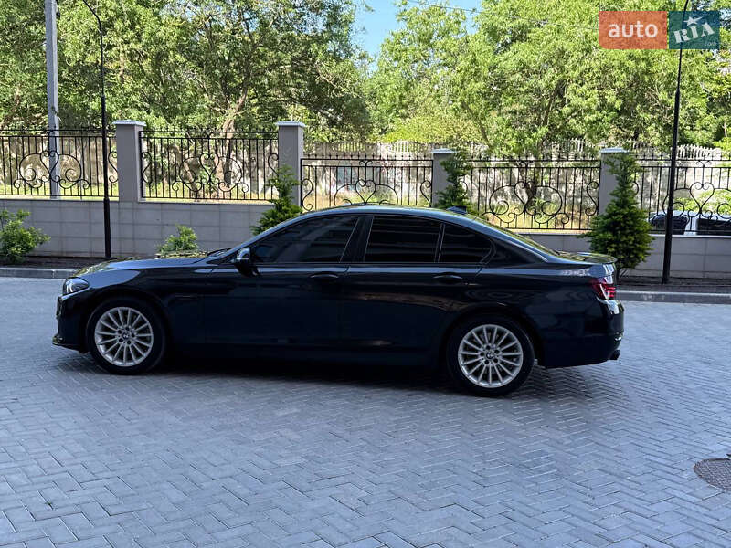 Седан BMW 5 Series 2015 в Одессе