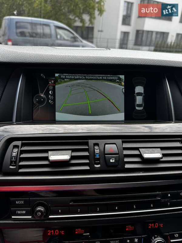 Седан BMW 5 Series 2015 в Львові