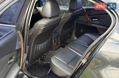 Седан BMW 5 Series 2005 в 