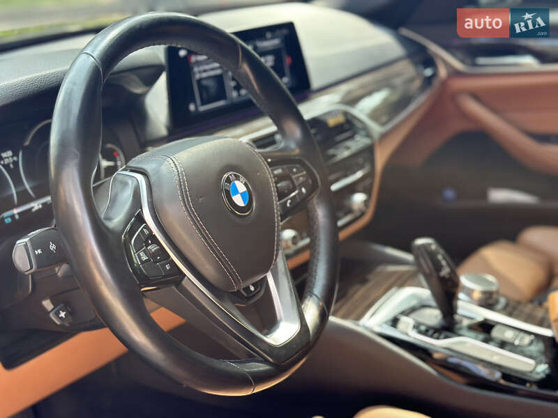 Седан BMW 5 Series 2017 в Чернігові