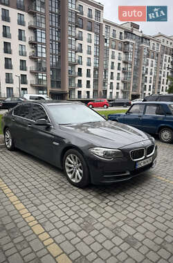 Седан BMW 5 Series 2014 в Новояворовске